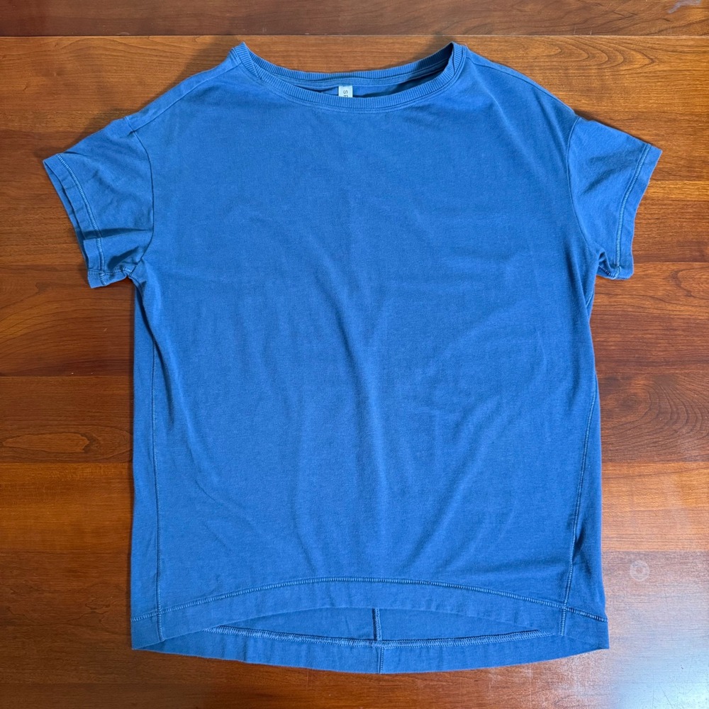Spanx Size Petite Small Blue Short Sleeve Crew Neck High Low Active Top Relaxed